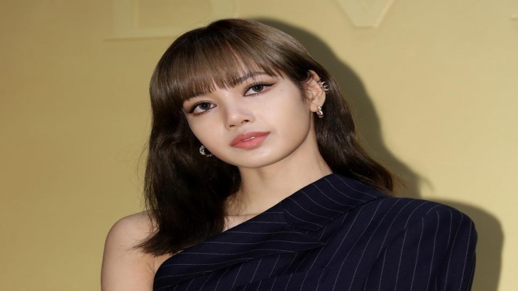 BLACKPINK’s Lisa Recently Purchased a Luxurious Urban Villa Worth Over ...